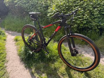 Wiliers 101x full Carbon.  beschikbaar voor biedingen