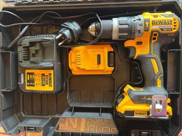Dewalt Boormachine + Boorset beschikbaar voor biedingen