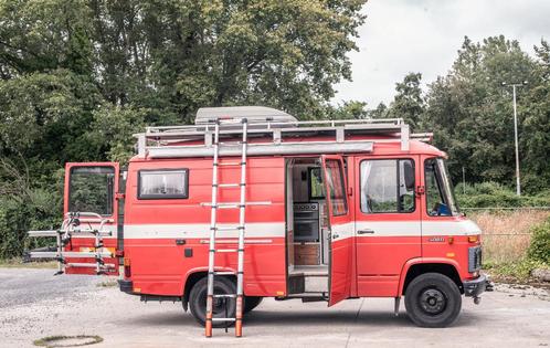 TE HUUR - Oldtimer Mercedes brandweerbus & off grid camper, Auto's, Oldtimers, Particulier, Mercedes-Benz, Diesel, Ophalen