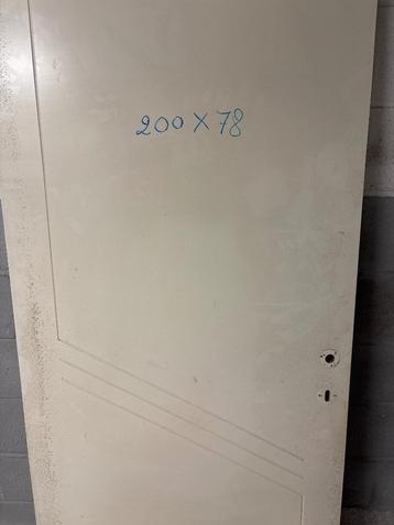Verfdeuren. Verschillende maten. Gratis.  beschikbaar voor biedingen