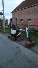 Minigraver bobcat, Ophalen