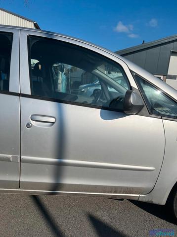 Mitsubishi colt 6 grijs 16H Rechts voor deur 2004-2014 beschikbaar voor biedingen