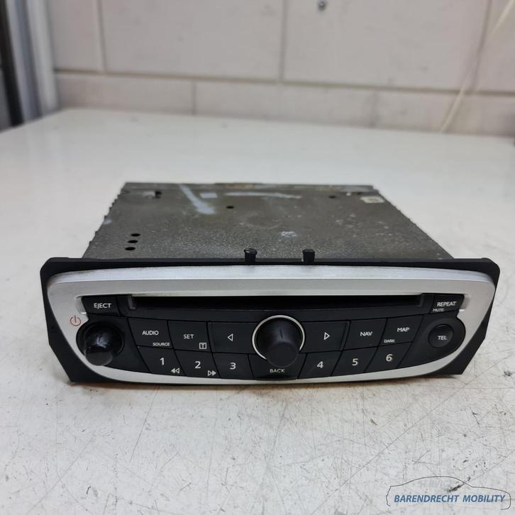 Radio CD speler Renault Megane III Scenic III 3 281150022RT, Auto-onderdelen, Elektronica en Kabels, Renault, Gebruikt