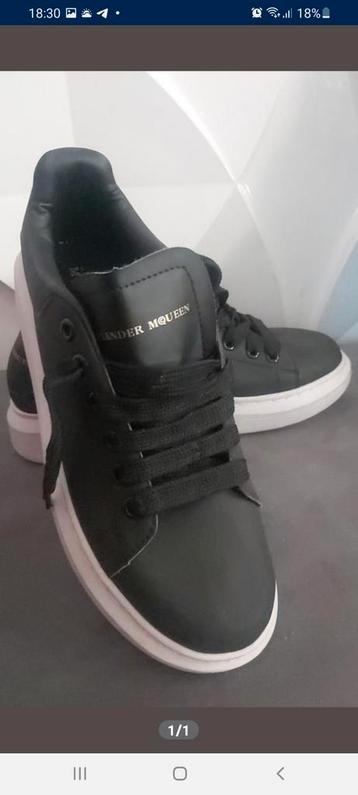 Nieuwe zwart-witte Alexander Mcqueen sneakers