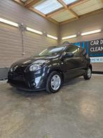 Zeer mooie Renault twingo te koop bj 11/2010 weinig km, Zwart, Handgeschakeld, Particulier, USB