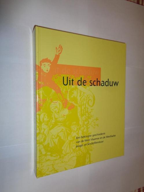 Uit de schaduw, een beknopte geschiedenis van de West-Vlaams, Boeken, Literatuur, Zo goed als nieuw, België, Ophalen of Verzenden