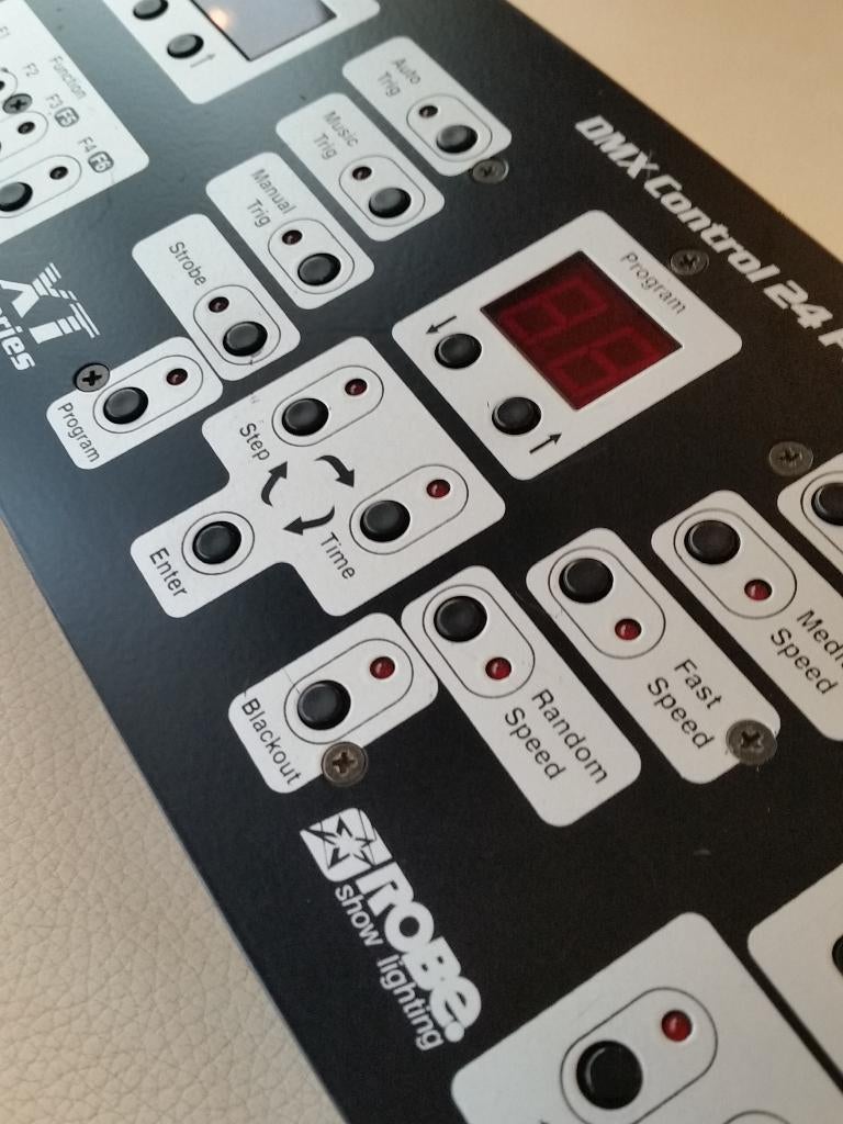 Robe DMX Control 24 Pro, Musique & Instruments, Lumières & Lasers, Utilisé, Autres types, Commande sonore, Enlèvement
