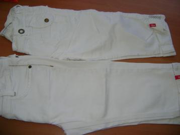 pantalon capri blanc en taille 152
