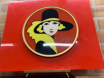 Plexiglas BELGA 84x100x60 jaren 80 beschikbaar voor biedingen