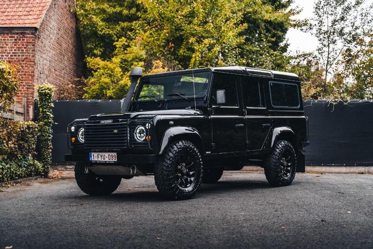 Land Rover Defender 110 // TD5 // FULL BLACK // EX BTW, Auto's, Land Rover, Bedrijf, Te koop, 4x4, ABS, Airconditioning, Centrale vergrendeling