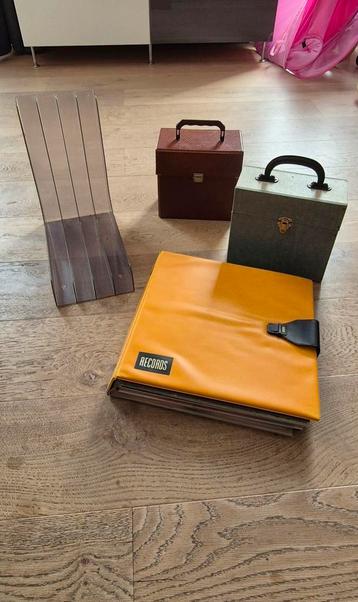 Lot rangement vinyles  beschikbaar voor biedingen