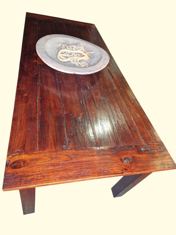 Table de salle à manger Monastery, Maison & Meubles, Tables | Tables à manger, Enlèvement