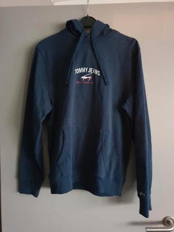 Nieuwe hoodie van Tommy Hilfiger maat L  beschikbaar voor biedingen