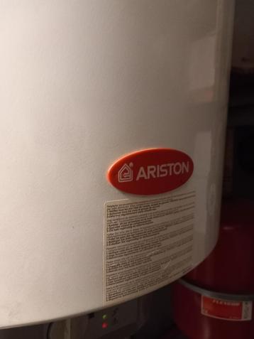 Boiler Ariston disponible aux enchères