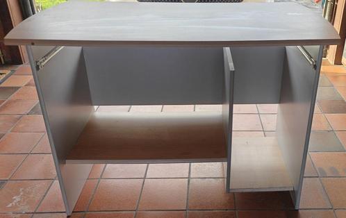 Computerbureau in goede staat, Huis en Inrichting, Bureaus, Gebruikt, Bureau, Ophalen