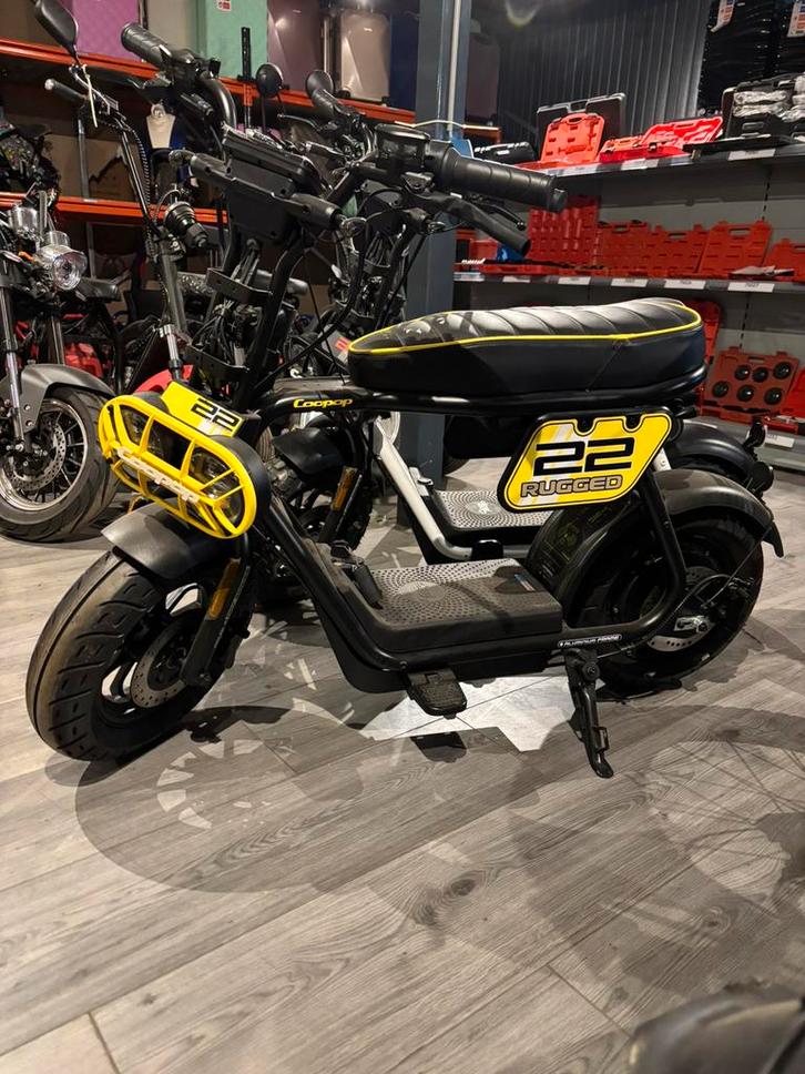 Coopop 22 Rugged E-Cruiser E-Scooter IN 5 KLEUREN NIEUW !, Fietsen en Brommers, Snorfietsen en Snorscooters, Nieuw, Elektrisch