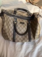 Gucci handtas, Ophalen, Handtas