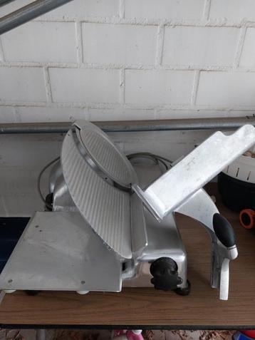 professioneel snijmachine beschikbaar voor biedingen