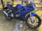 Mooie en goed onderhouden honda cbr125r, Motoren, 125 cc, 11 kW of minder, 1 cilinder, Minimaal motorrijbewijs A1
