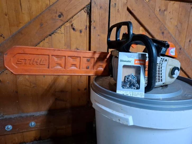 Stihl MS201TC kettingzaag tophandle, Tuin en Terras, Hand-tuingereedschap, Zo goed als nieuw, Verzenden