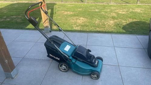 Makita DLM380, Tuin en Terras, Grasmaaiers, Gebruikt, Accu-grasmaaier, 30 t/m 39 cm, Balkmaaier, Opvangbak, Ophalen