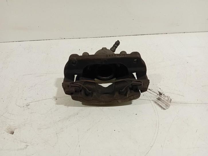 Remklauw rechts voor Dacia Lodgy, Auto-onderdelen, Remmen en Aandrijving, Dacia, Gebruikt, Herkomst onderdeel bekend, 12 maanden garantie