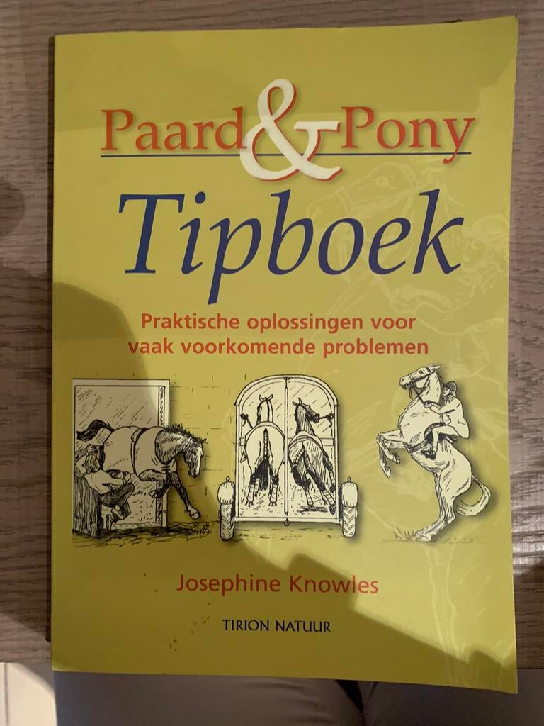 J. Knowles - Paard & Pony Tipboek, Ophalen of Verzenden, Zo goed als nieuw, J. Knowles