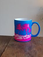 Mug à café vintage 1990 Punta Cana en bleu électrique & rose, Antiquités & Art, Antiquités | Céramique & Poterie, Enlèvement ou Envoi