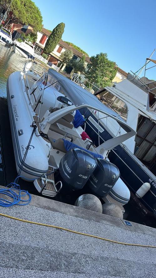 Capelli tempest 900WA 2016, Watersport en Boten, Rubberboten, Zo goed als nieuw, Yamaha, 200 pk of meer, Benzine, Ophalen