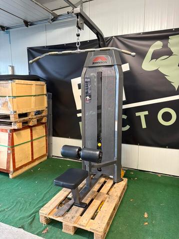 Lat pulldown professioneel fitness beschikbaar voor biedingen