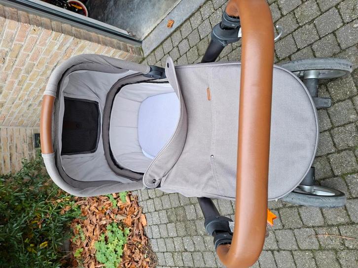 Buggy Nio van Mutsy, inclusief peuterzitje, regenhoes enz, Enfants & Bébés, Poussettes & Combinaisons, Comme neuf, Mutsy, Enlèvement