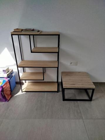 Une étagère et une table basse comme neuve beschikbaar voor biedingen