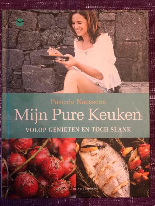 Pascale Naessens - Mijn pure keuken, Livres, Livres de cuisine, Comme neuf, Enlèvement ou Envoi