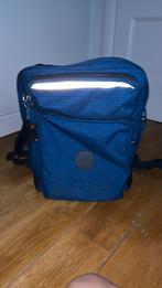 Cartable avec deux plumier et sac isotherme avec sac de gym, Bijoux, Sacs & Beauté, Sacs | Cartables, Enlèvement, Utilisé