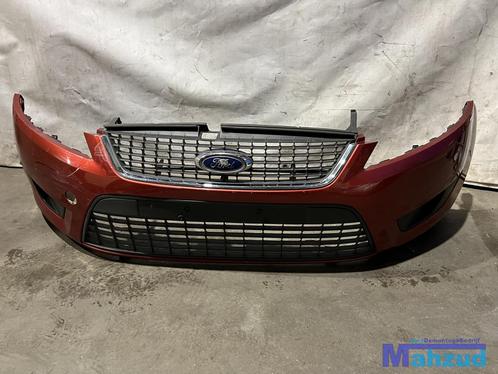 FORD MONDEO 4 oranje voorbumper bumper 2007-2014, Auto-onderdelen, Carrosserie, Bumper, Ford, Voor, Gebruikt, Ophalen of Verzenden