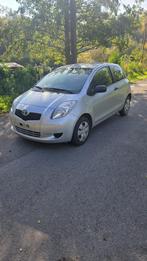 Toyota yaris essence, Auto's, Voorwielaandrijving, Euro 5, Stof, Zwart