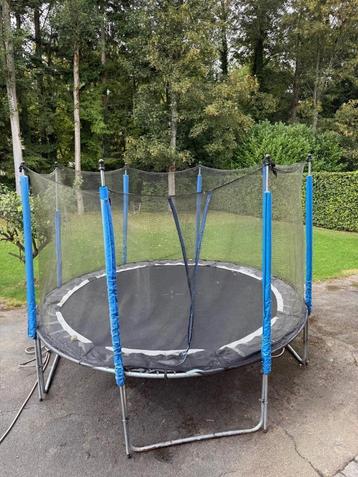 Trampoline  beschikbaar voor biedingen