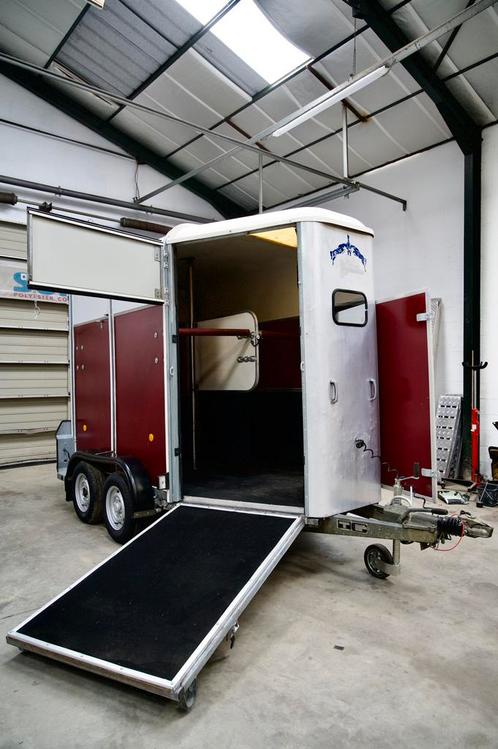 Ifor Williams paardentrailer (2001), Dieren en Toebehoren, Paarden en Pony's | Trailers en Aanhangwagens, Gebruikt, 2-paards trailer