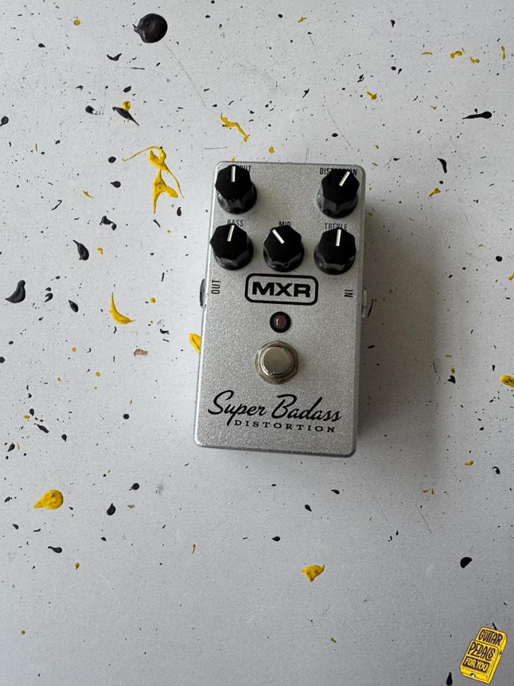 Distorsion Super Badass de la MXR M75, Musique & Instruments, Effets, Utilisé, Distortion, Overdrive ou Fuzz, Enlèvement ou Envoi