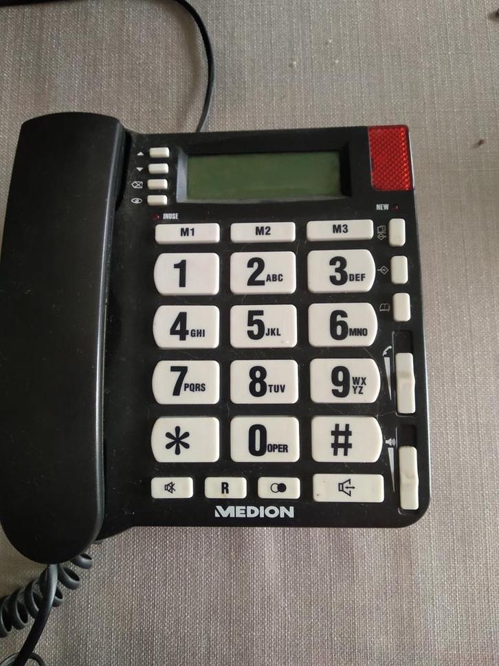 Telefoon met grote toetsen, Telecommunicatie, Vaste telefoons | Niet Draadloos, Zo goed als nieuw, Ophalen of Verzenden
