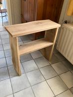 Vol hout tafeltje, Ophalen, Hout