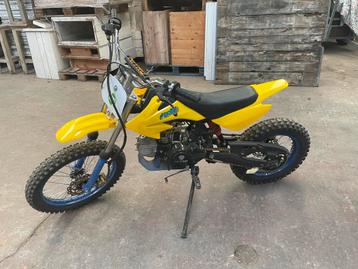 Pitbike 125cc beschikbaar voor biedingen