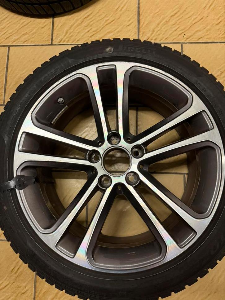 Velgen / premium winter banden set - firelli sottozero 3, Auto-onderdelen, Banden en Velgen, Band(en), 18 inch, 225 mm, Personenwagen