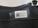 RESERVOIR Volkswagen Golf VIII (CD1) (5WA201021AP), Utilisé, Volkswagen