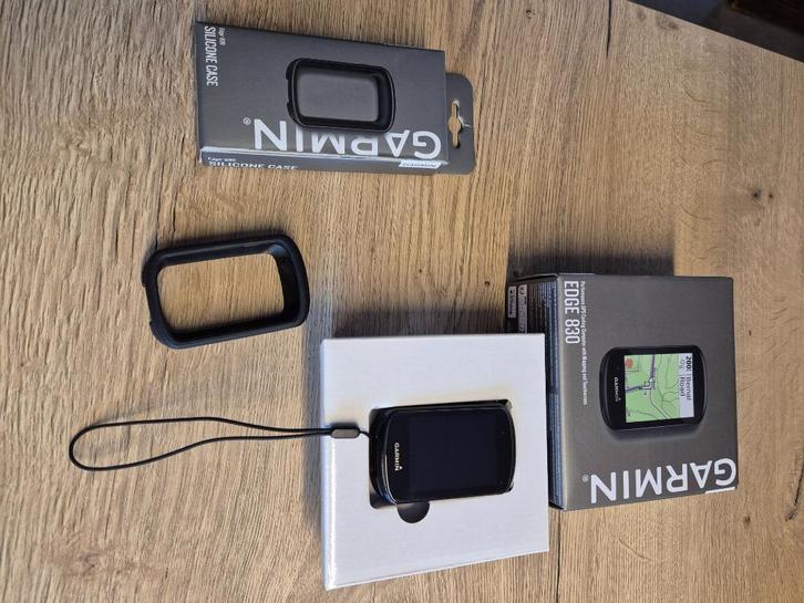 Garmin edge 830 fietscomputer, Fietsen en Brommers, Fietsaccessoires | Fietscomputers, Gebruikt, Draadloos, GPS, Snelheidssensor