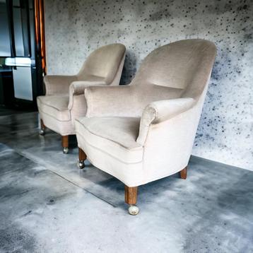 Set van 2 vintage ecru eenzitten / fauteuils / clubzetels beschikbaar voor biedingen