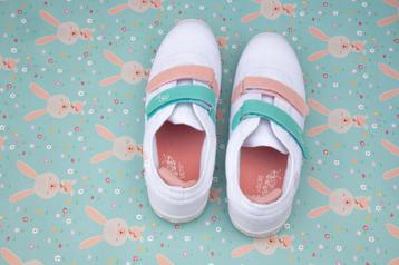 Turnpantoffels wit roze blauw Deto – Maat 37-38 - Nieuw beschikbaar voor biedingen