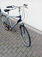 Vélo de ville impeccable
Hauteur du cadre 52 cm avec 3 vites, Enlèvement