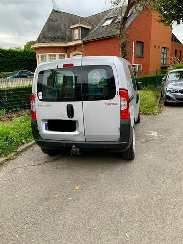 Camionette à Louer  disponible aux enchères