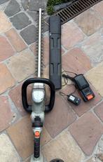 Heggenschaar met 2 batterijen 18 volt en oplader, Ophalen, Gebruikt, Accu